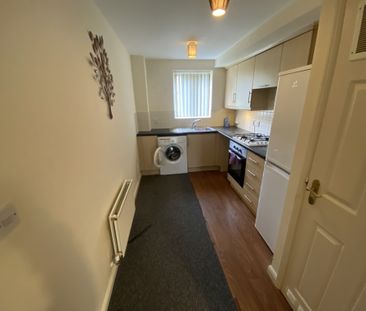 2 bedroom flat to rent - Photo 6
