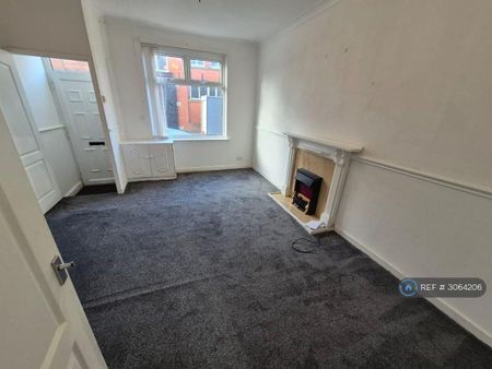 2 bedroom terraced house to rent - Photo 2