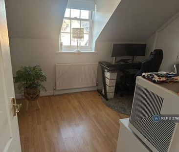 2 bedroom end of terrace house to rent - Photo 3