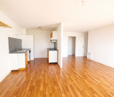 Location Appartement 3 pièces 69m² - Photo 2