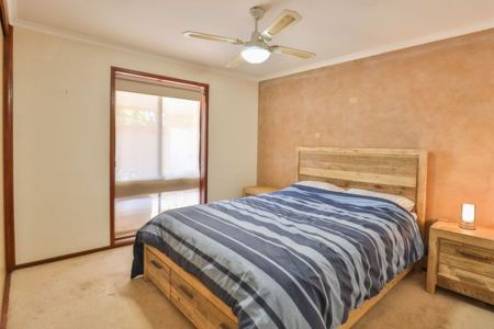 Neat 2 Bedroom Unit - Photo 2