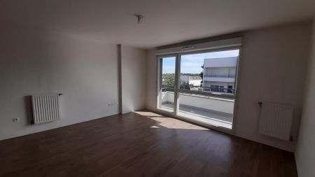 location Appartement T2 DE 43.23m² À EPINAY SUR ORGE - Photo 2