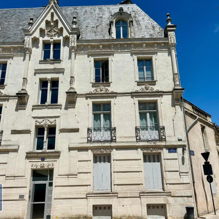 Appartement à louer 4 pièces 103m² - Photo 1