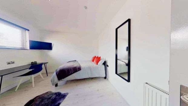 6 Beds 0 Baths - Photo 1