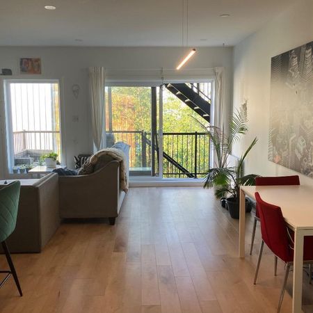 Magnifique et lumineux 4 1/2 quartier St-Sauveur - Photo 3