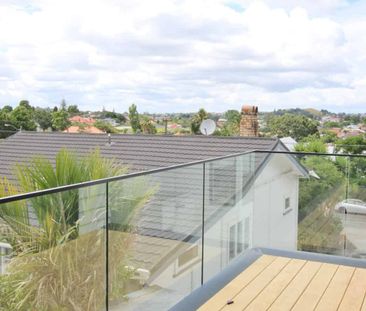 Perfect Home for Busy Professionals - Photo 4