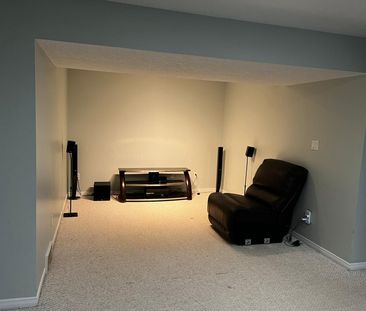 For Lease - 1049 Fogerty Street, London North, Ontario - Photo 5