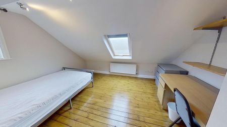 5 bedroom semi-detached house to rent - Photo 4