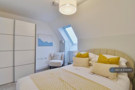 2 bedroom flat to rent - Photo 3