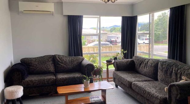 Spacious Family Home - Photo 1