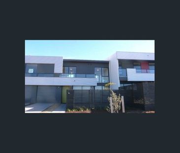 2 bedroom apartment with garage and view - Photo 6