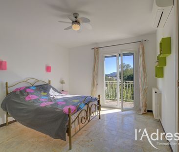 Location Appartement 3 pièces 63m² - Photo 2