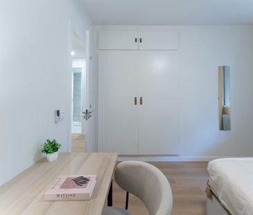 Paseo de la Reina Cristina, Madrid, Community of Madrid 28014 - Photo 4