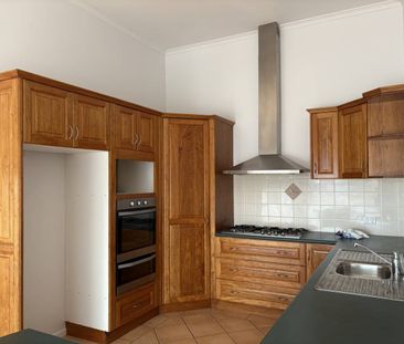Spacious Family Home on Fern Street - Photo 4