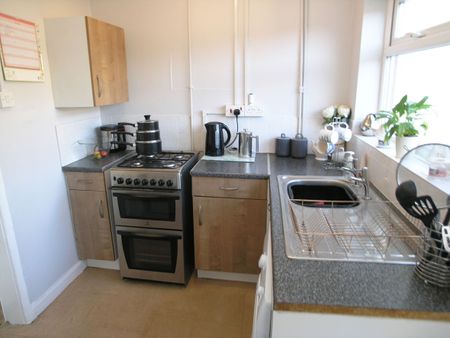 Bryce Road, Brierley Hill, West Midlands, DY5 4ND - Photo 3