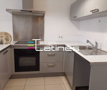 Location Appartement 3 pièces 43m² NIMES 30000 - Photo 4