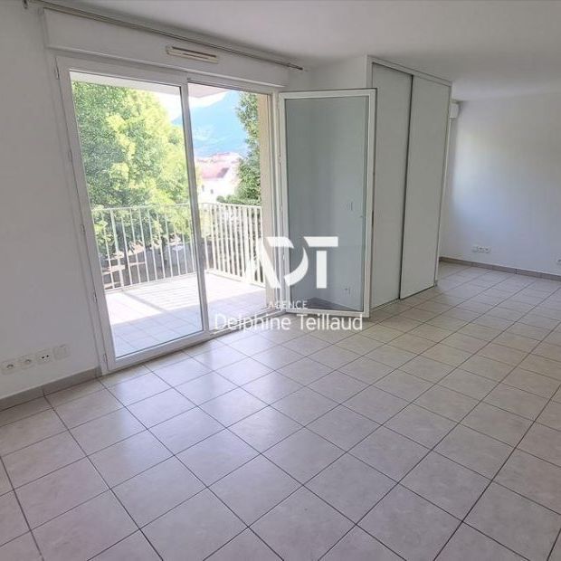 Appartement T1 à SEYSSINET PARISET - Photo 1