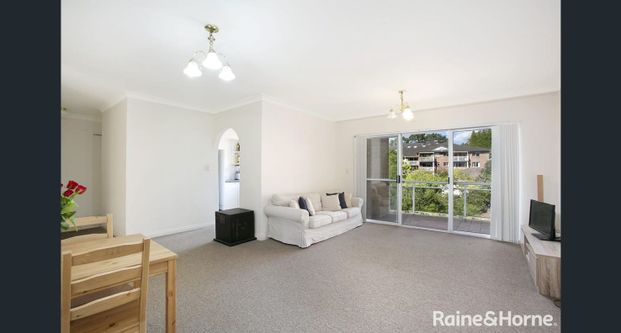 Charming, Solidly Built 2-Bedroom Home in the prime location of Hornsby - Photo 1
