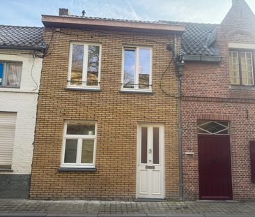 Te huur: volledig vernieuwde, instapklare rijwoning - Photo 4