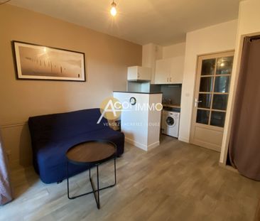 SANARY - Quartier Beaucours - Joli studio meublé de 17 m2 av - Photo 6