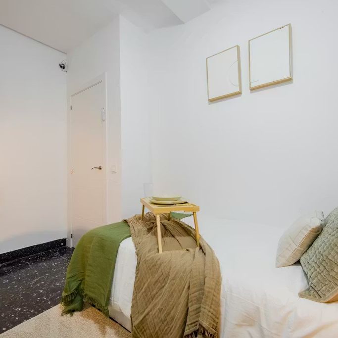 Calle del Castillo, Madrid, Community of Madrid 28010 - Photo 1