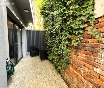 Pronájem bytu 1+kk 18 m² - Photo 1