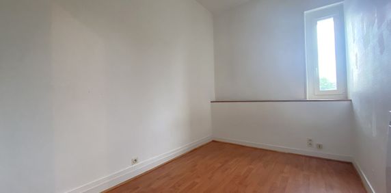 A Louer - Nantes Saint Clement - Appartement 2 Pièces De 43.43m² - Photo 2