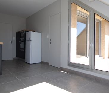 Location Appartement 2 pièces 53m² - Photo 4