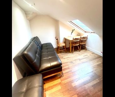 Room in a Shared Flat, Stunning Double Room In North Greenw, SE10 - Photo 1