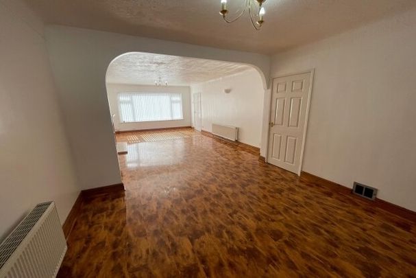 Moorcroft Road, L18 - Photo 1