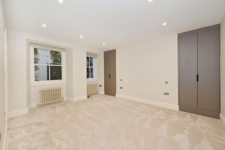 3 bedroom flat to rent - Photo 4