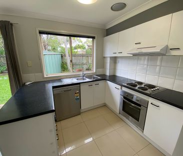Modern Comfort and Convenience in the Heart of Eight Mile Plains - Photo 4