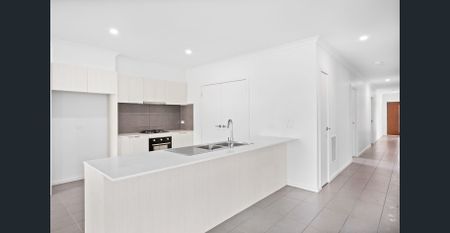 Spacious family living in Saltwater Coast - Photo 5