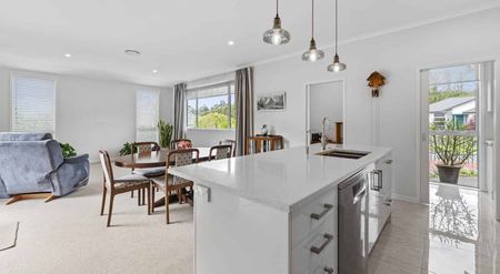 3 Bedrooms Layla Place - Photo 4