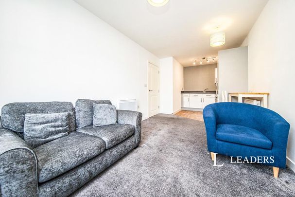 1 bedroom flat to rent - Photo 1
