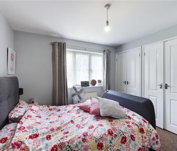 2 bedroom end of terrace house to rent - Photo 5
