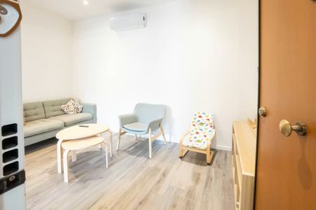 Via Alessandro Tiarini, Bologna, Emilia-Romagna 40129 - Photo 3