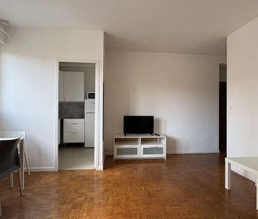 Location Appartement 1 pièce 30m² MARSEILLE 8ème - Photo 3