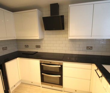 2 bedroom terraced house to rent - Photo 6