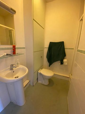 Studio to rent - Photo 5