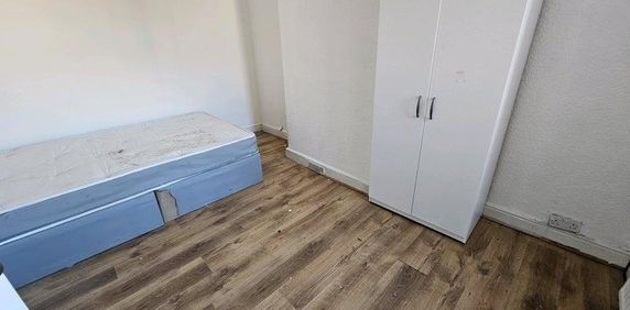 3 bedroom house to rent - Photo 2