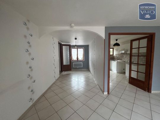 Location Maison 6 pièces 87m² ARC SUR TILLE 21560 - Photo 1