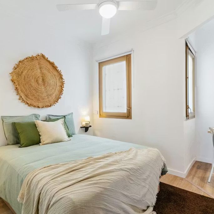 Carrer de Josep Estivill, Barcelona, Catalonia 08027 - Photo 1