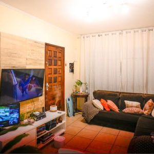 Casa para alugar com 200m², 3 quartos e 2 vagas - Foto 1