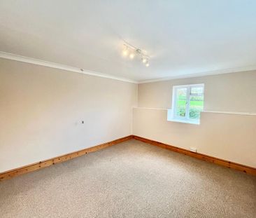 6 bedroom detached house to rent - Photo 6