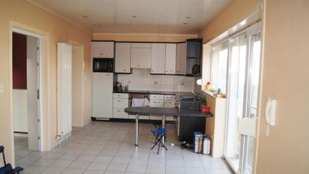 Gezinswoning met 3 slpks, bureau, garage en tuin - Foto 2