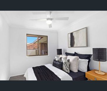 Stylish Family Home in a Prime Location! - Photo 5