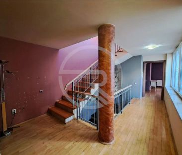 Casa Insiruita, 320 mp utili, situata in cartierul Buna Ziua! - Fotografie 5