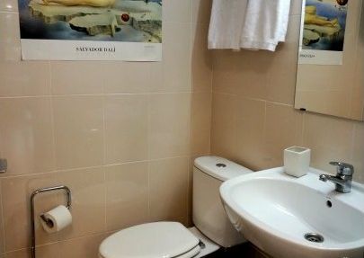 barcelona, Catalonia 08018