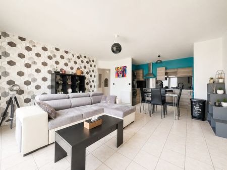Location Appartement 3 pièces 63m² QUEVEN 56530 - Photo 2